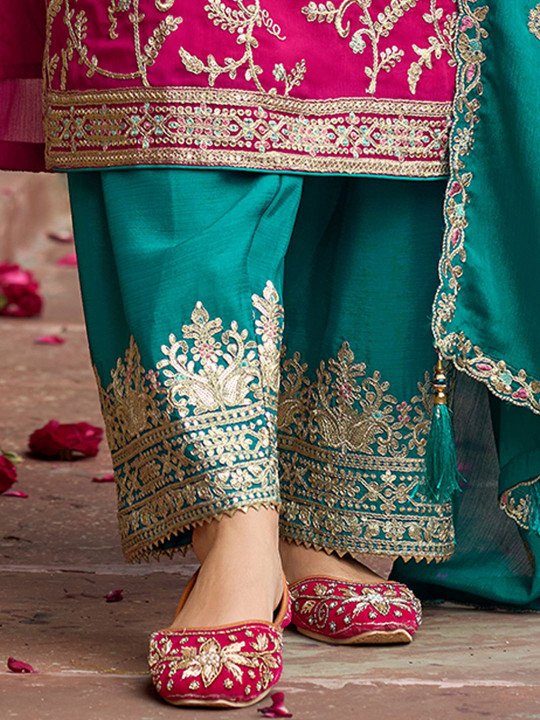 Zari Ethnic Motifs Embroidered Notch Neck Straight Kurta With Trousers & Dupatta - Image 3