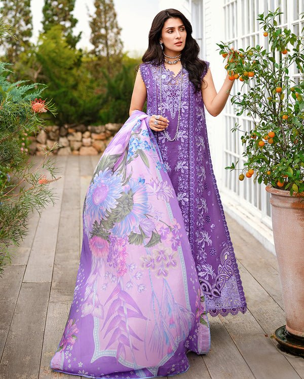 À Moi, Mushq’s newest festive lawn collection - Image 12