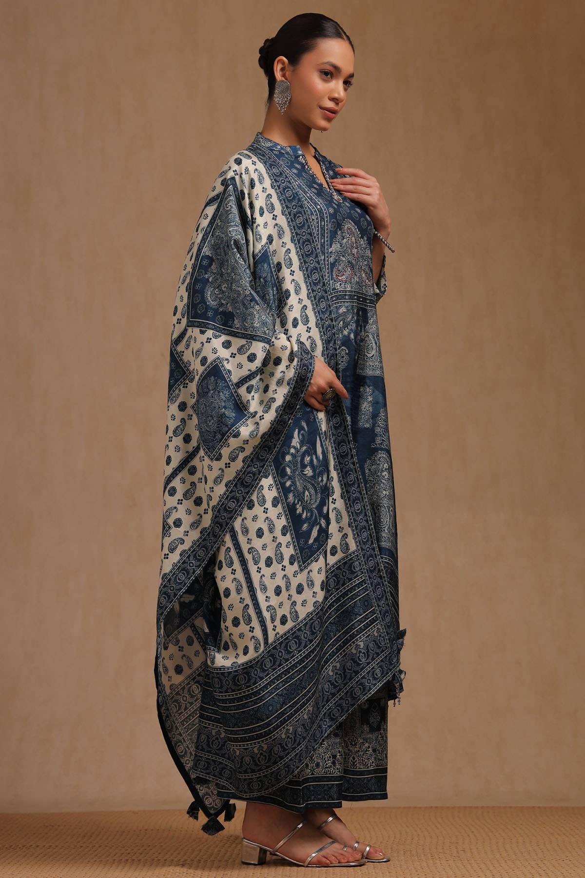 Indigo Dola Silk Ethnic Motifs Thread Work A-Line Palazzo Suit Set Dola Silk · Ethnic Motifs · Thread Work · A-Line · Mandarin Neck · Palazzo - Image 3