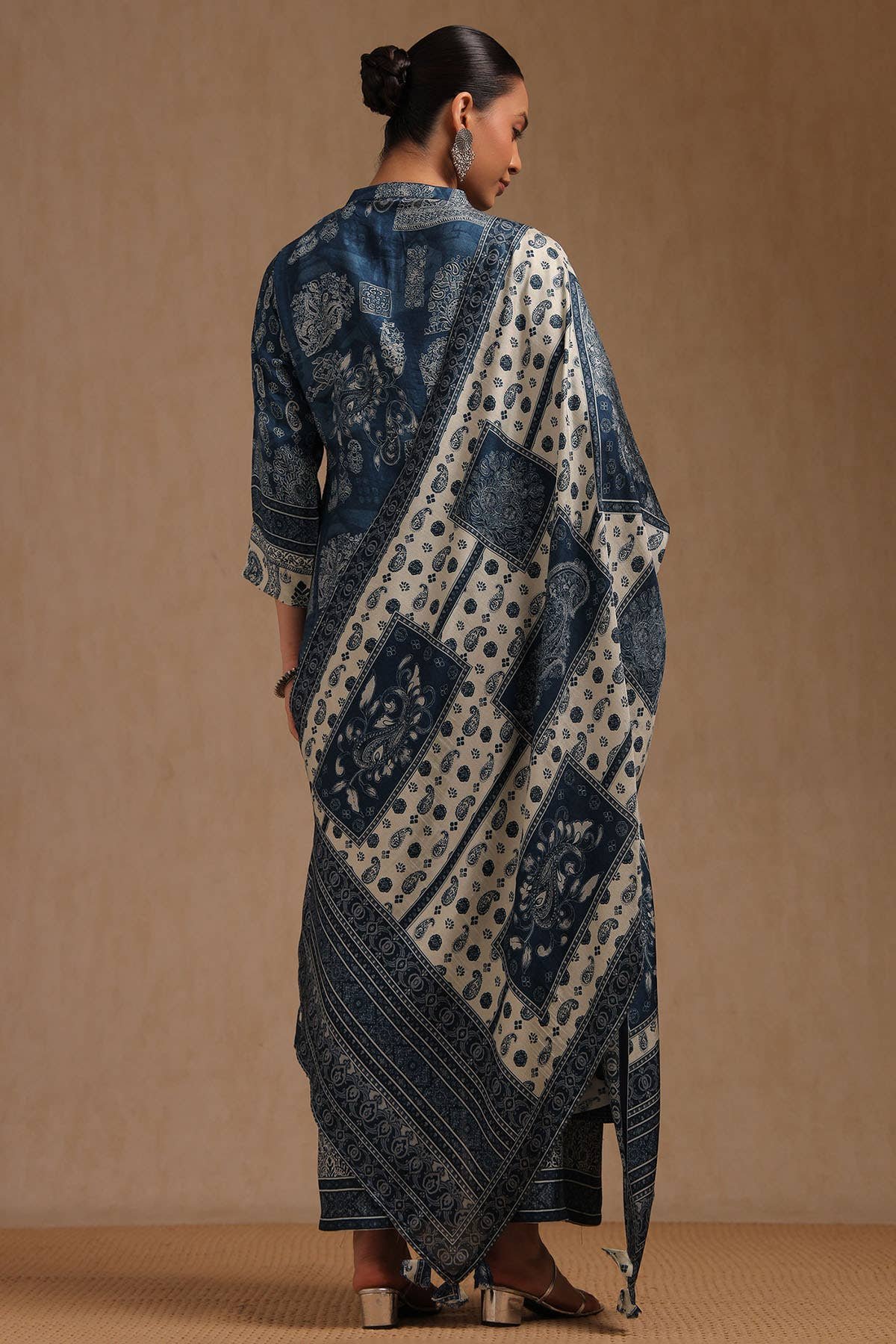 Indigo Dola Silk Ethnic Motifs Thread Work A-Line Palazzo Suit Set Dola Silk · Ethnic Motifs · Thread Work · A-Line · Mandarin Neck · Palazzo - Image 5