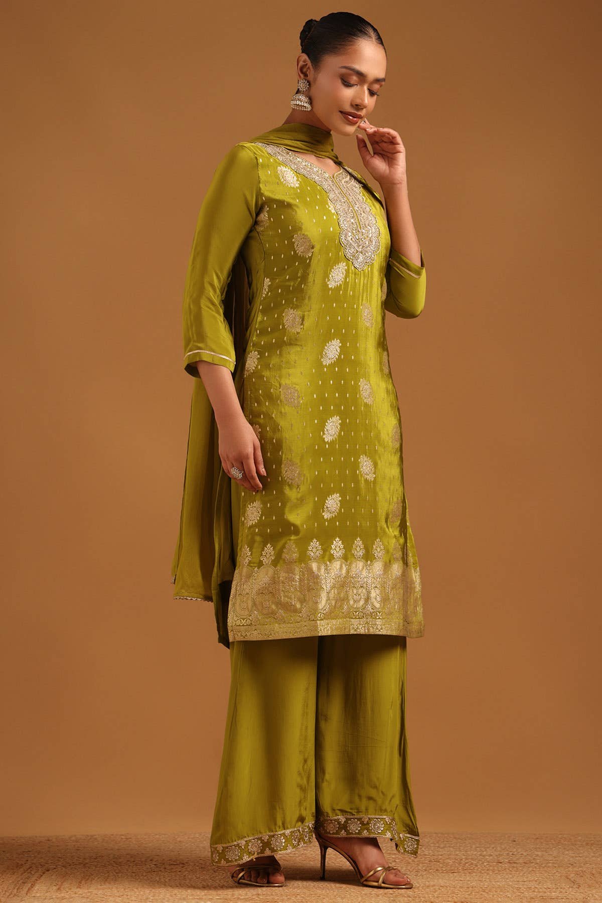 Light Green Organza Ethnic Motifs Zari Embroidered Palazzo Suit Set Organza · Zari & Sequin · Leaf Neck · Silk Blend Palazzo · Chinon Dupatta - Image 3